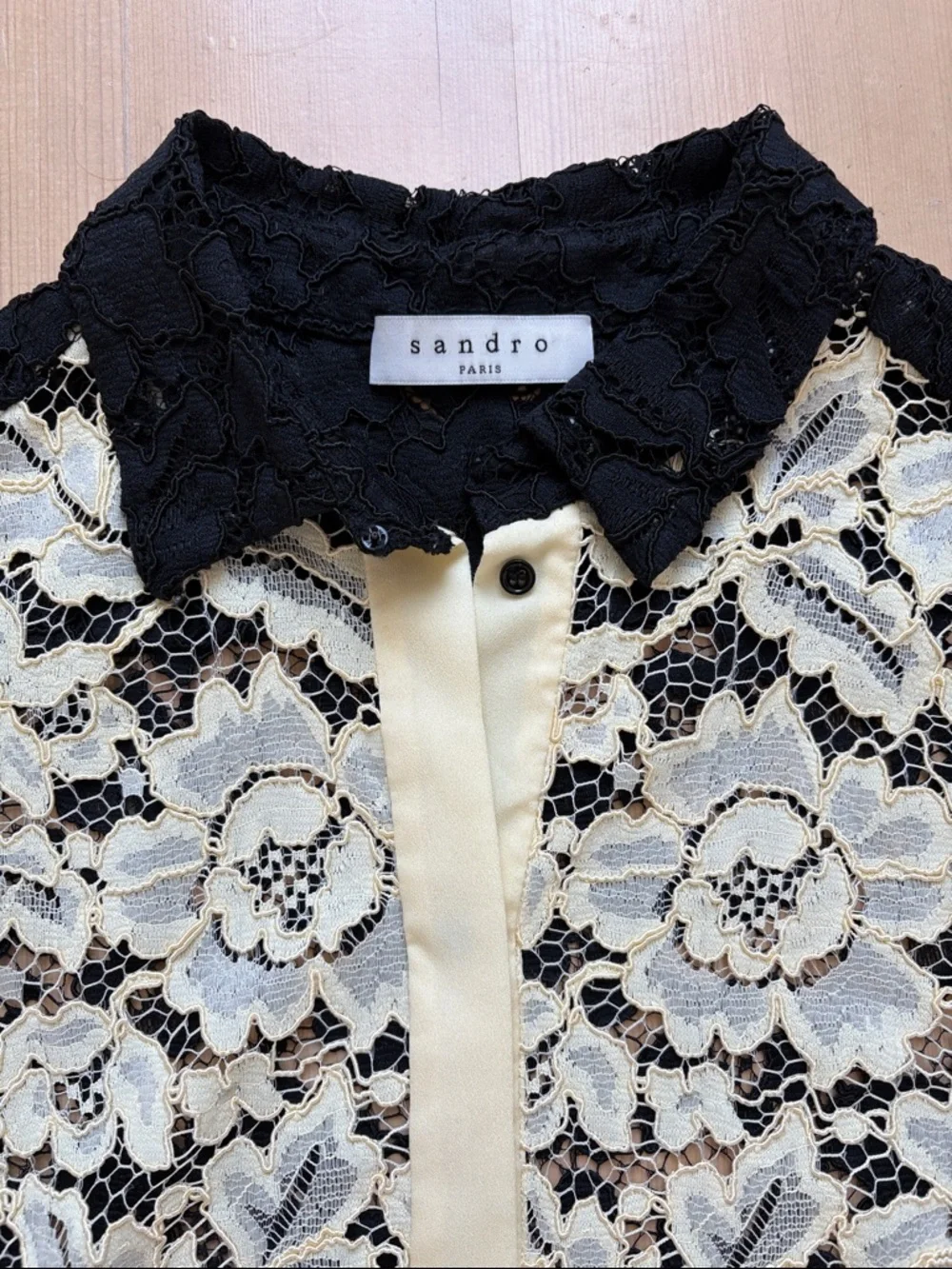 Sandro Black & Cream Floral Lace Sleeveless Button Down Top - Large - Picture 3 of 8